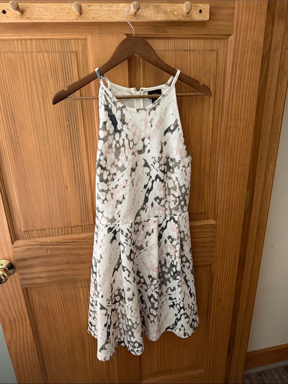 Sleeveless Printed A-Line Dress in White, Blush & Gray